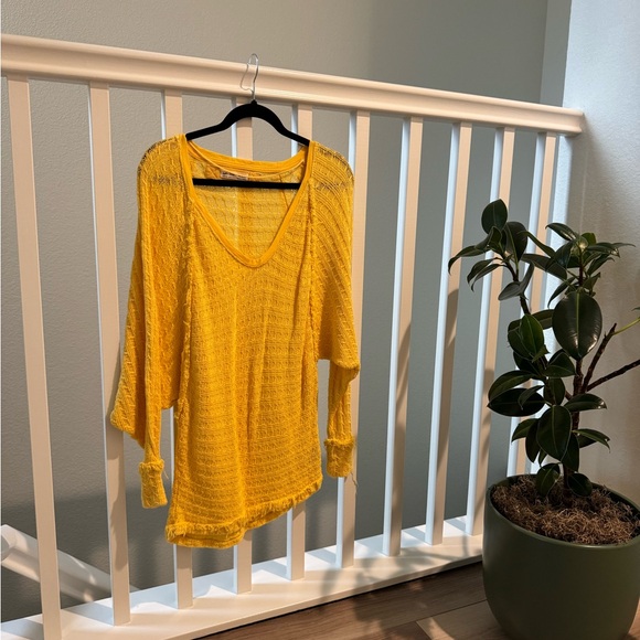 Free People Sweaters - Free People Yellow V-Neck Knit Sweater (off shoulder option)